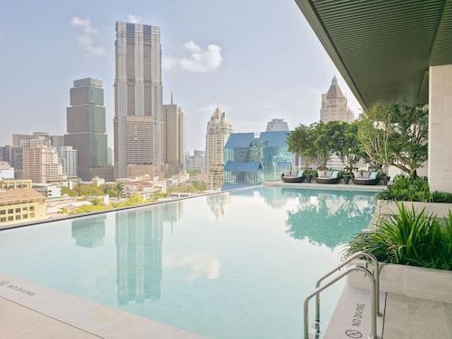 Grand Nikko Bangkok Sathorn