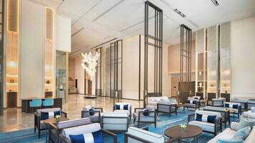 2 bars/lounges, rooftop bar