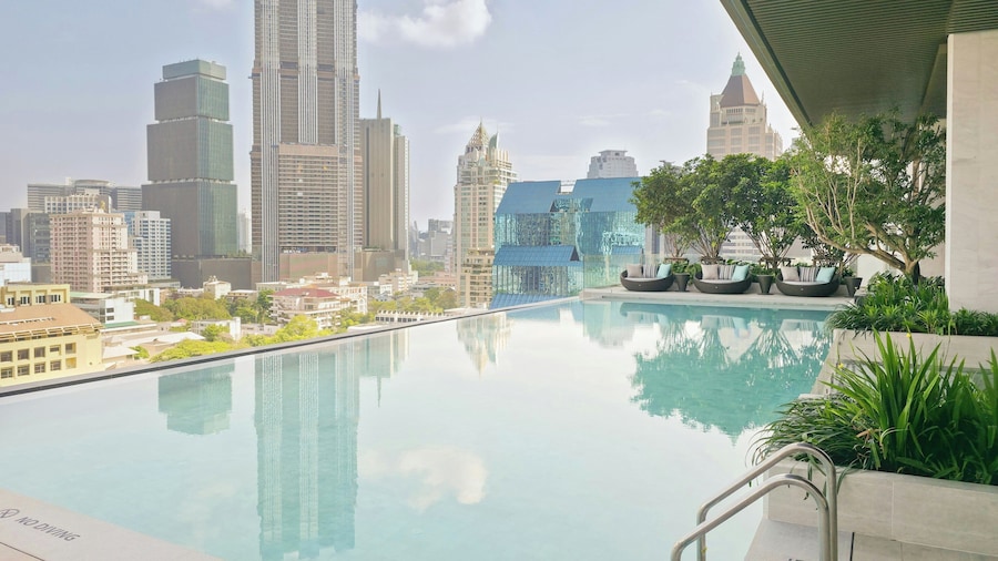 Grand Nikko Bangkok Sathorn
