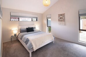 3 bedrooms, iron/ironing board, travel cot, free WiFi