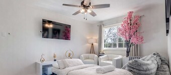 Walk to SFA – Quiet, Remodeled 2BR w/ Fast Wi-Fi, Parking & Full Kitchen | Ideal for Families & Nurses