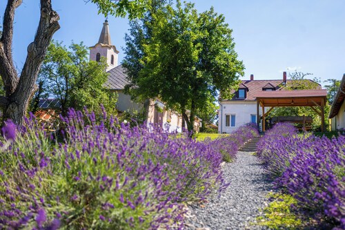 Nora Guest House, Nagygörbő, Hungary