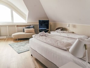 3 Schlafzimmer, Schreibtisch, Internetzugang