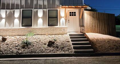 Lovely 3-bedroom house with AC in San Angelo: River's West Texas Escape
