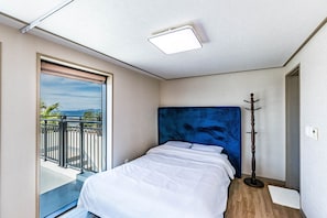 Chambre Double Familiale, non-fumeurs, vue mer | Wi-Fi gratuit