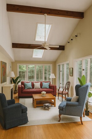 Smart TV, fireplace, books - In the heart of Hershey! (Hershey)