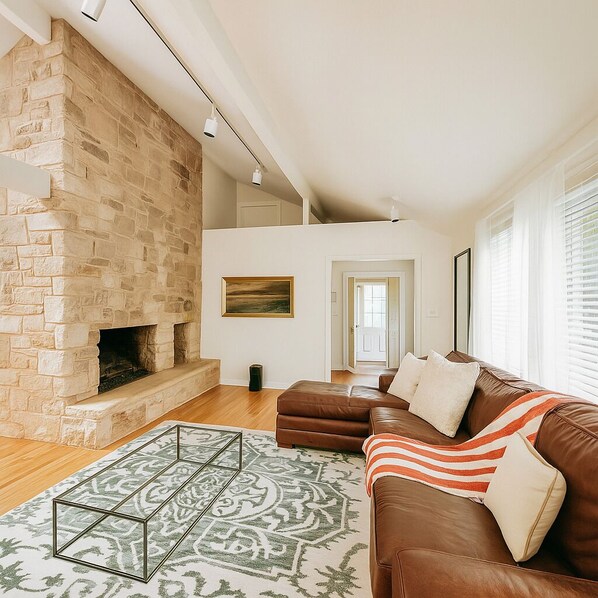 Smart TV, fireplace, books