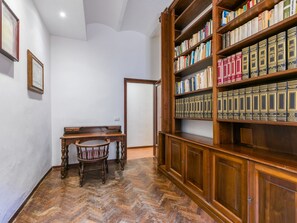 Interior - Torre degli Amidei by Interhome (Volterra)