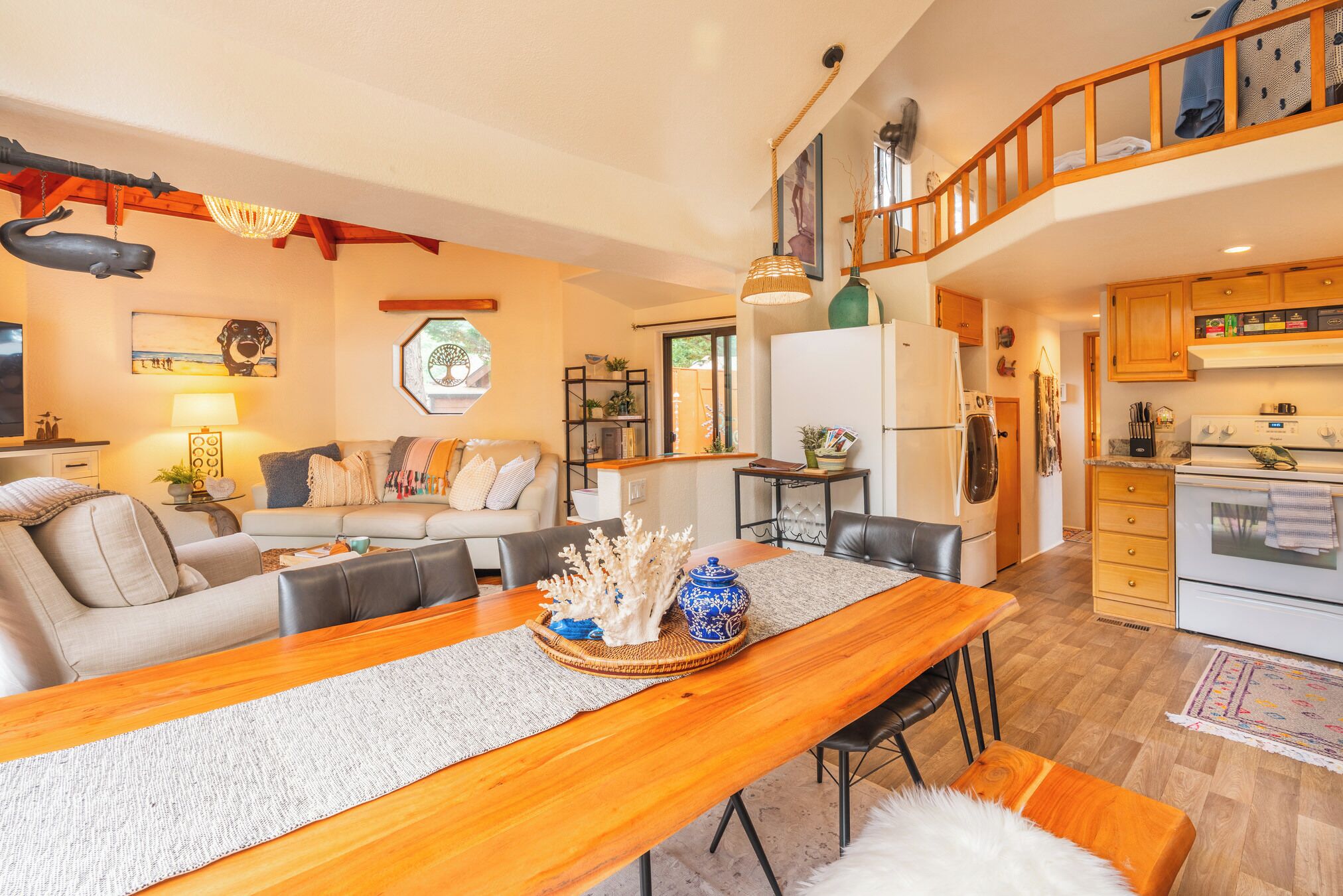 Smart-tv, boeken en een printer