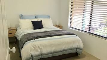 3 bedrooms, iron/ironing board, travel crib, free WiFi