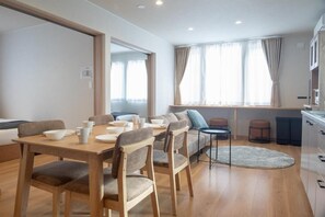 In-room dining - TKD HOUSE FURANO 2 (Furano)