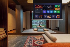 Kamar Double | Minibar, meja kerja, ruang kerja ramah laptop, dan tirai kedap cahaya