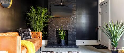 55-inch Smart TV with digital channels, Netflix, Hulu