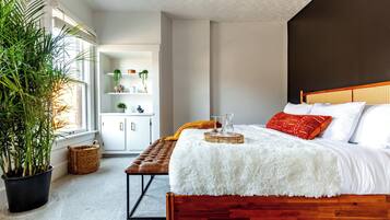 Casa Serena | Egyptian cotton sheets, premium bedding, memory foam beds, free minibar