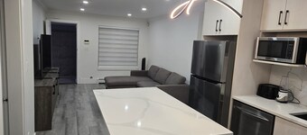 Cool house with AC in charming Surrey