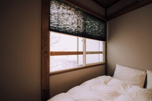 House | Iron/ironing board, free WiFi, bed sheets - 3BD Yuzawa Onsen Lodge - House B (Minamiuonuma)