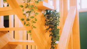 Casa | Tabla de planchar con plancha, wifi gratis y ropa de cama