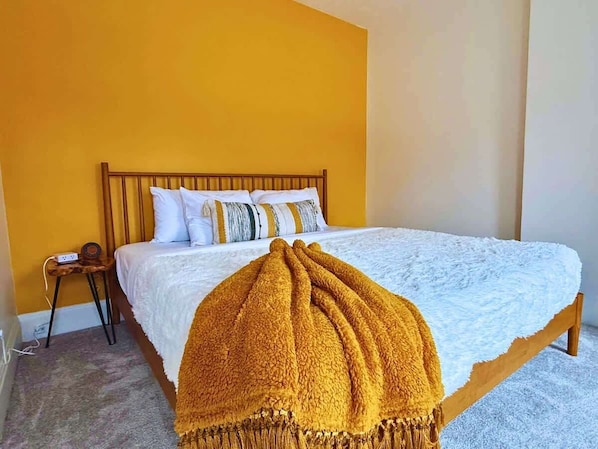 Casa família, para não fumantes, aceita animais de estimação | Roupas de cama de algodão egípcio, roupas de cama premium