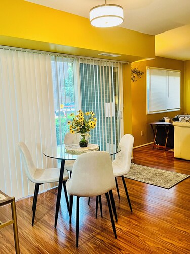 Perfect 3-bedroom 2-bath apartment with AC in Aspen Hill