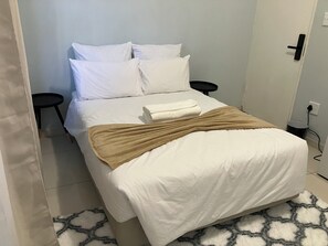 1 quarto, ferros/tábuas de passar roupa, Wi-Fi, roupa de cama