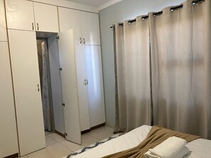 1 bedroom, iron/ironing board, WiFi, bed sheets