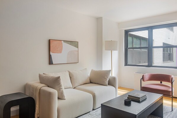 Fernseher, Stereoanlage