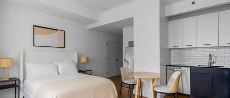 مكواة/لوح كي وواي فاي وملاءات أسرّة