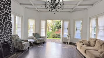 Basic Villa | Living area
