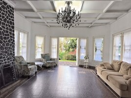 Basic Villa | Living area