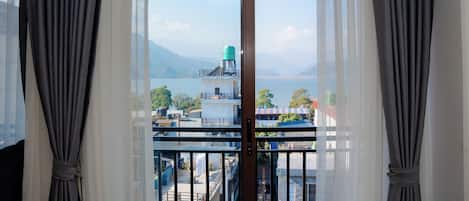 Double or Twin Room | Desk, free WiFi