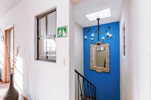 Basic Room | Living area