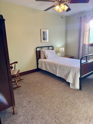 3 bedrooms, WiFi, bed sheets