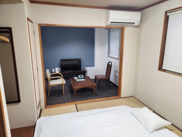1 bedroom, desk, free WiFi, bed sheets - Nonsmoking JapaneseWestern style room 2 meals breakfastdinner / Hachinohe Aomori (Hachinohe)