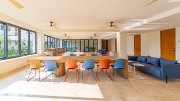 Apartment | Dining