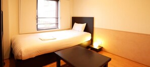 1 bedroom, desk, free WiFi, bed sheets