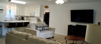 4-bedroom house in wonderful Savannah