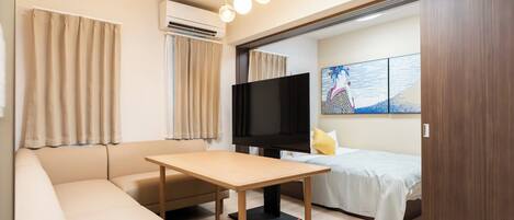 2 bedrooms, desk, iron/ironing board, free WiFi