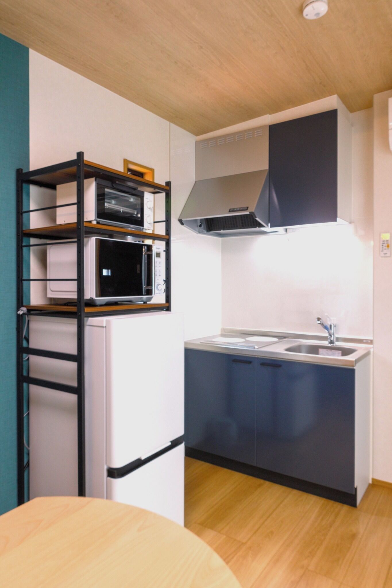 冰箱、微波炉、厨具/餐具