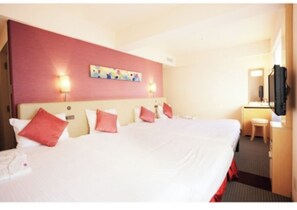 Desk, iron/ironing board, free WiFi, bed sheets