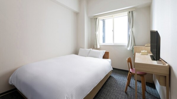 مكتب ومكواة/لوح كي وواي فاي مجانًا وملاءات أسرّة