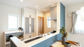 Fridge, microwave, cookware/dishes/utensils