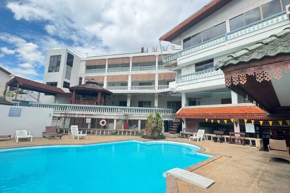 Hotel O Top North Guesthouse