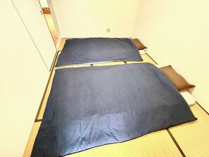 2 slaapkamers, een bureau, gratis wifi, beddengoed