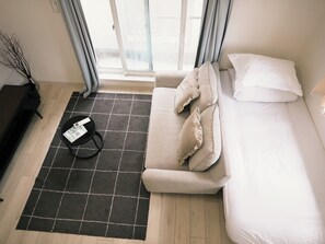 1 bedroom, desk, free WiFi, bed sheets
