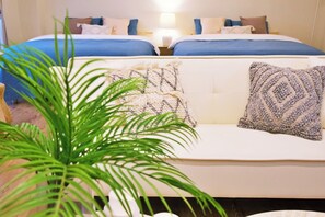 1 bedroom, desk, iron/ironing board, free WiFi - 5minute walk to Fusaki Beach Maximum 6 people W / Ishigaki Okinawa (Ishigaki)
