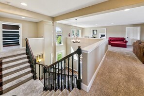 Interior - Blue Majestic: Tahoe Keys Waterfront 5BR Lake Tahoe Rental (South Lake Tahoe)