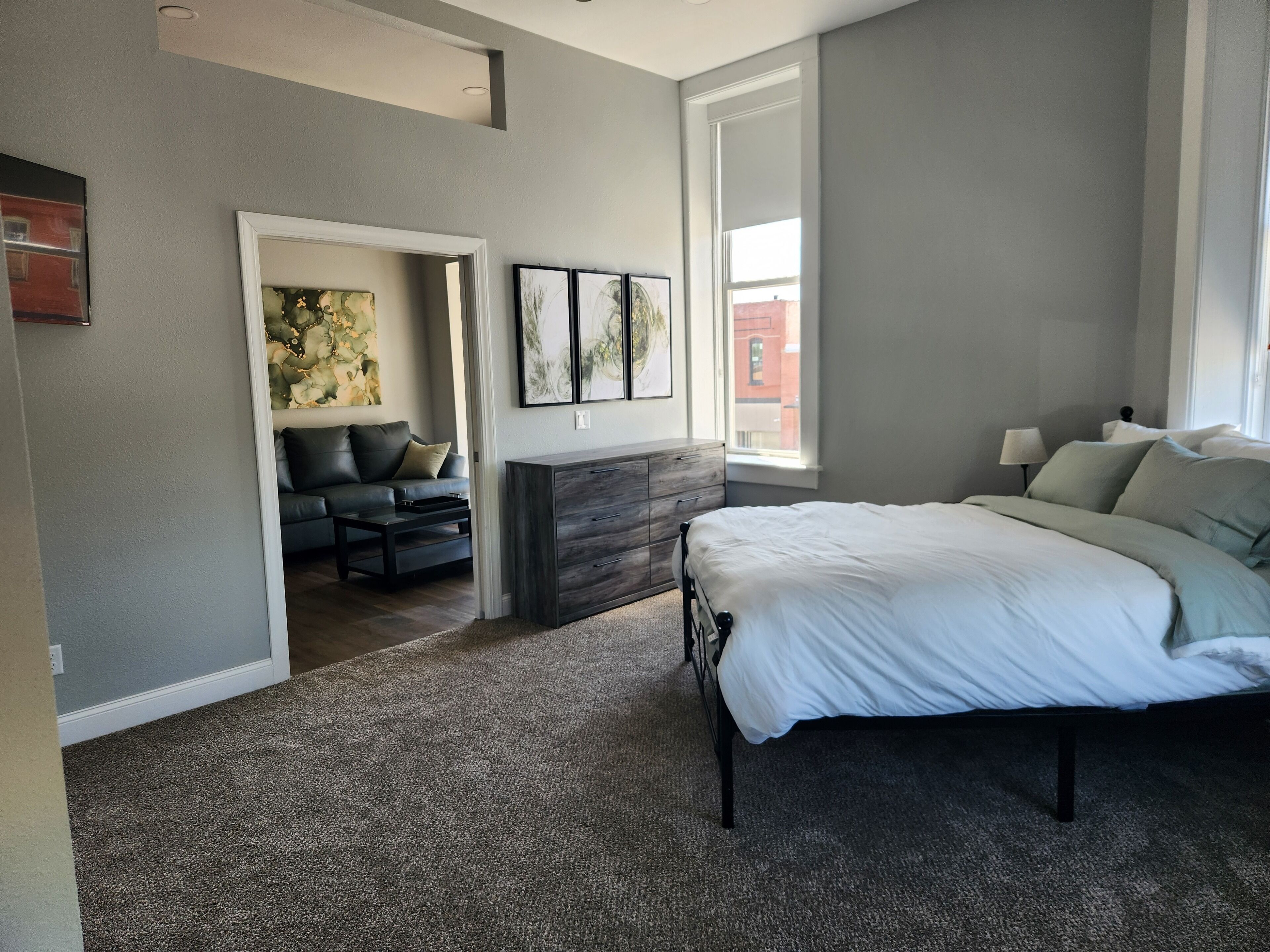 1 bedroom, iron/ironing board, internet, bed sheets