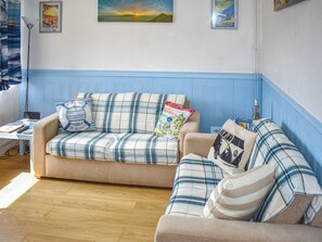 TV - 2 bedroom accommodation in Woolacombe (Woolacombe)