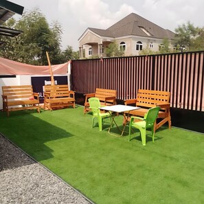 Exterior - Sleepeaze Hotel (Afienya)