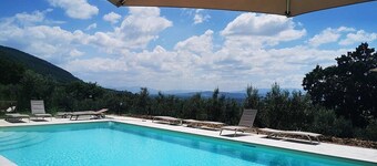 Villa Ovidia: A three-story age-old farm house surrounded by the greenery, with Free WI-FI.